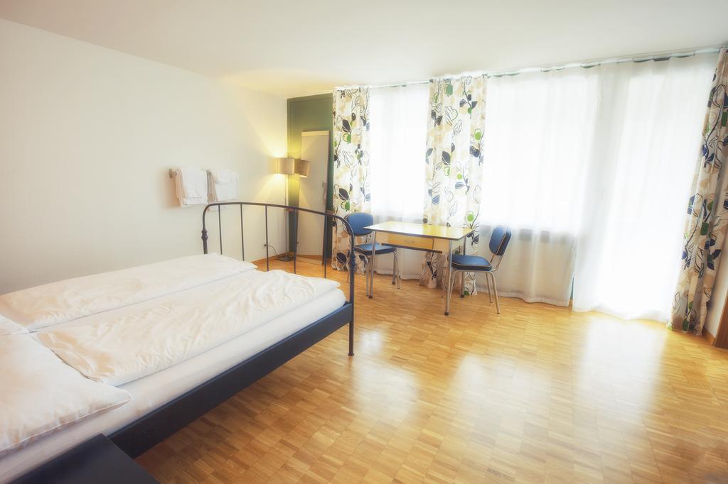 Bettstatt-Neustadt Lucerne Ruang foto